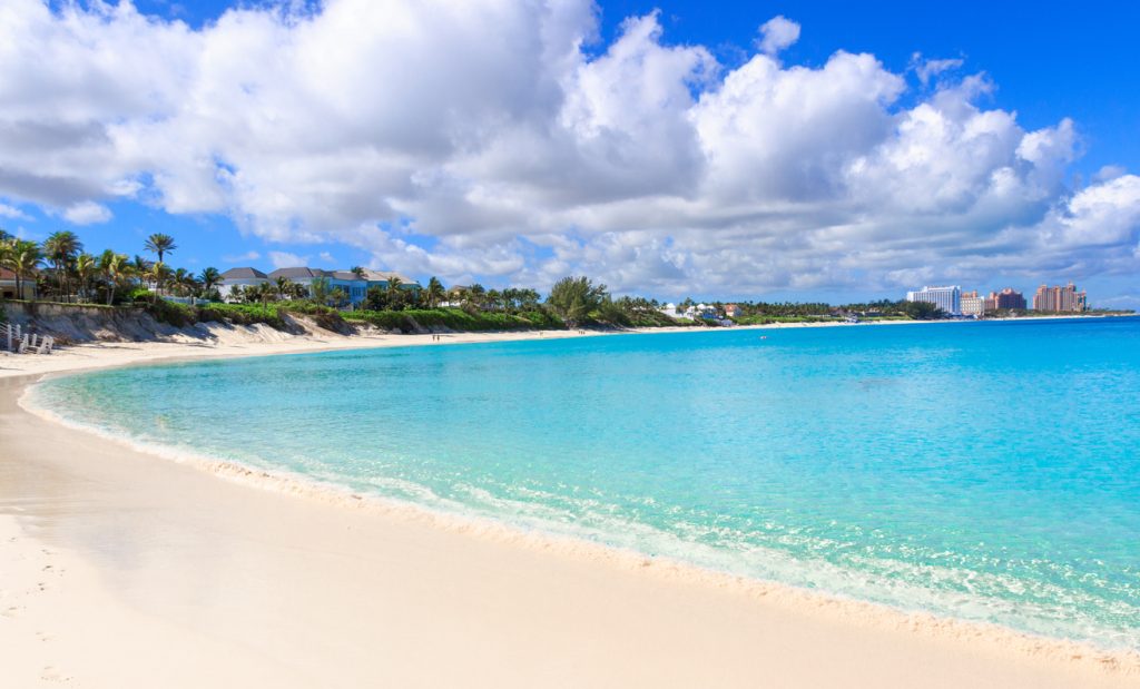 Turquoise water of Caribbean sea In Nassau, Bahamas - Edgewood Travel